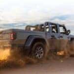 2026JeepGladiator-exterior-02