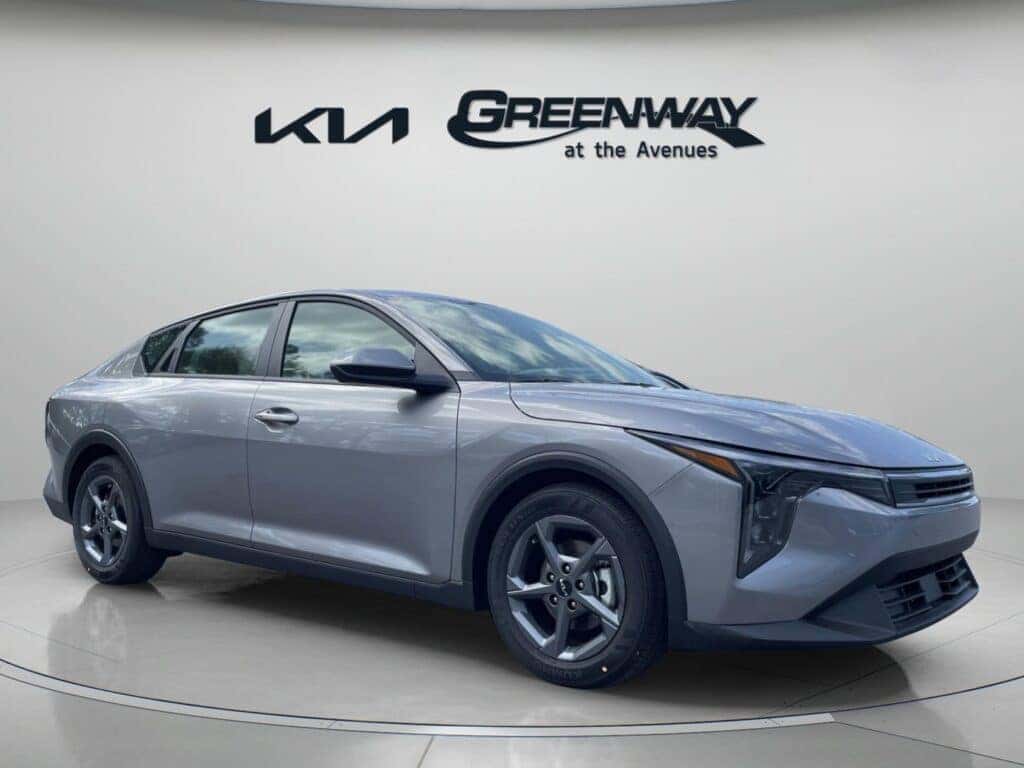 New 2025 Kia K4 LXS