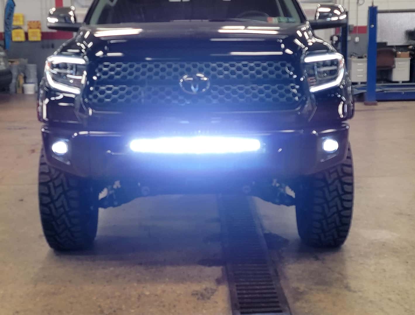 6” Rough Country Lift Hanover OffRoad & Customs