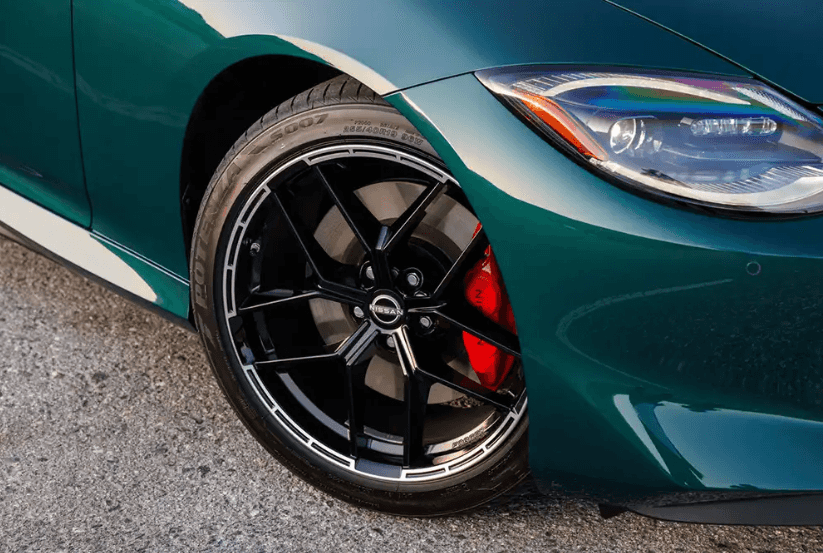 2027 Nissan Z Performance with red calipers red calipers on Nissan Z