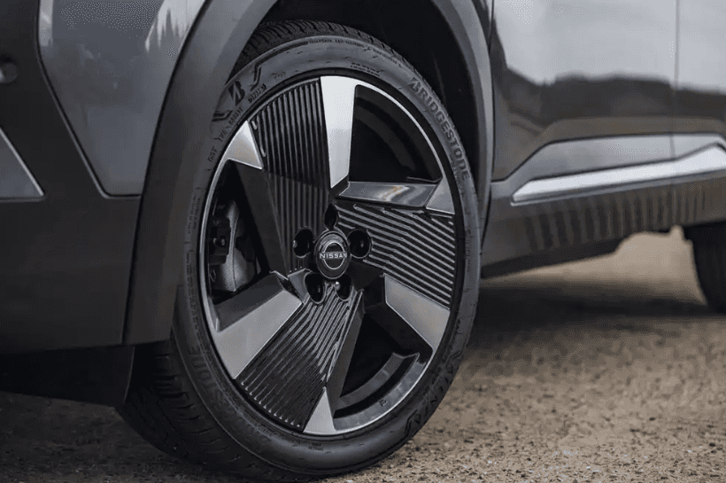 Nissan GT-R with Silver Calipers | Photo Courtesy: Nissan Silver Calipers on Nissan GT-R