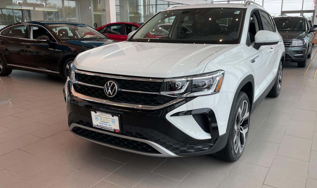 2025 VW Tiguan Earns Top Safety Ratings White VW Tiguan at Kelly VW in Danvers, MA