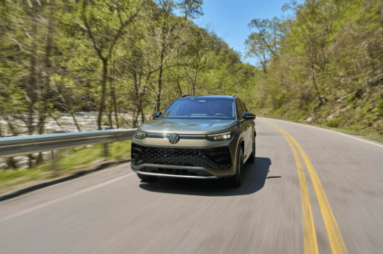 2026 VW Tiguan Named Best Compact SUV by Cars.com 2026-VW-Tiguan-SE-R-Line-Turbo