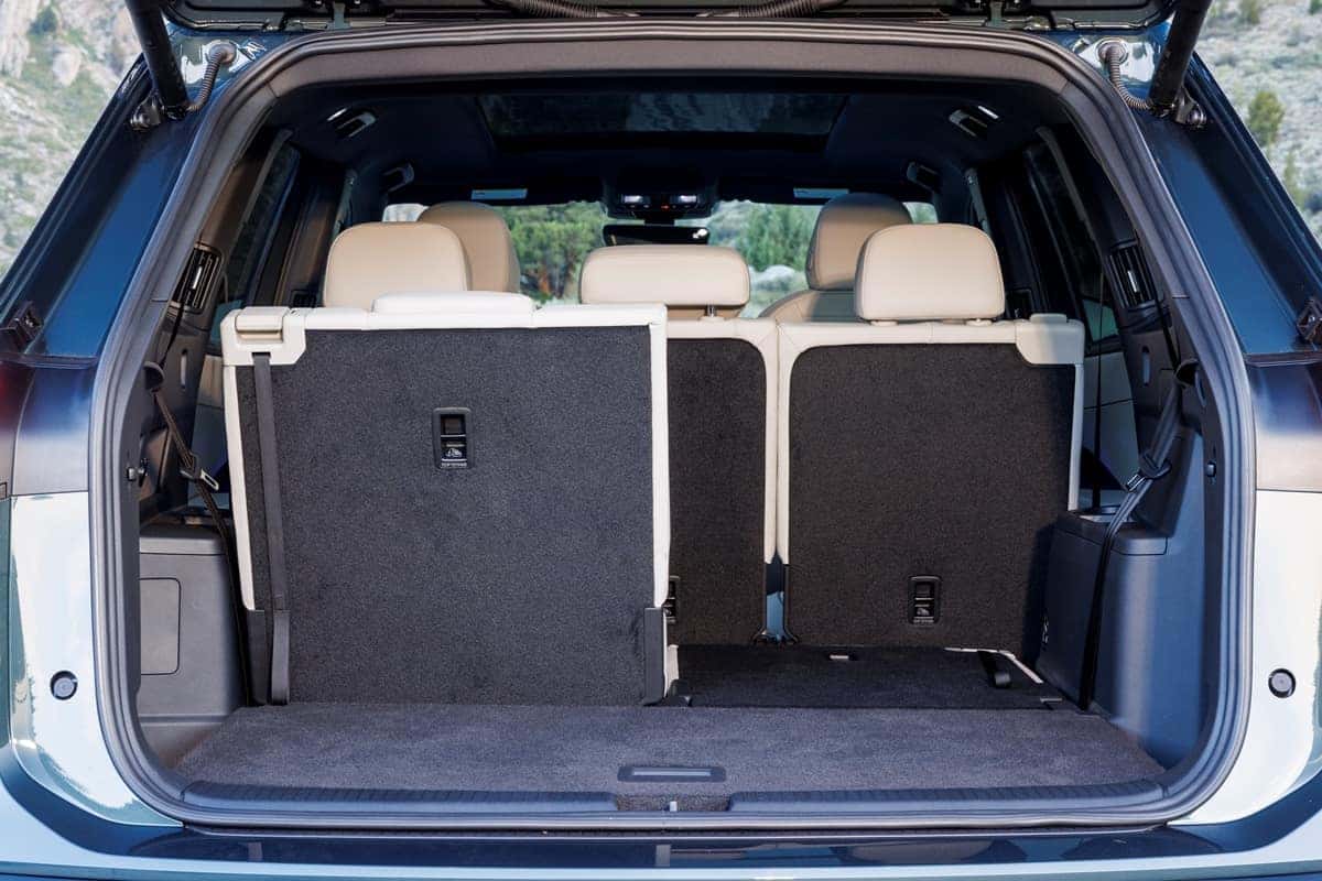 2027 Volkswagen Atlas six-seat layout with the opposite third-row seat folded