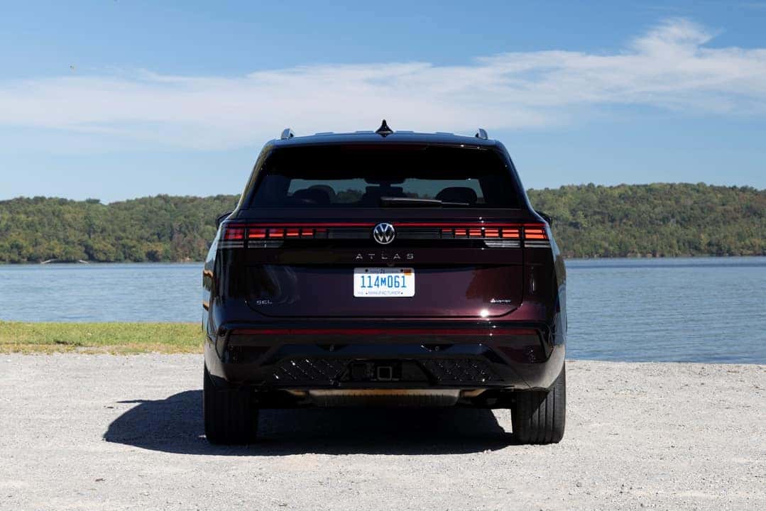 2027 Volkswagen Atlas SEL Premium R-Line in Blackberry, rear view