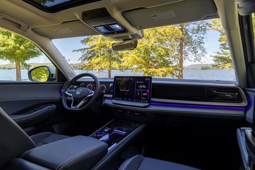 2027 Volkswagen Atlas SE with Technology Sandstone detail