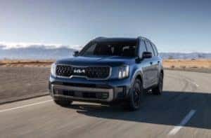 2023 Kia Telluride Driving