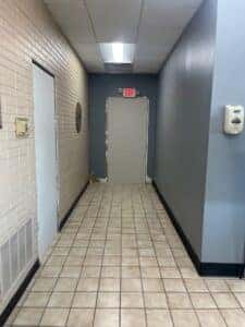 mens Room