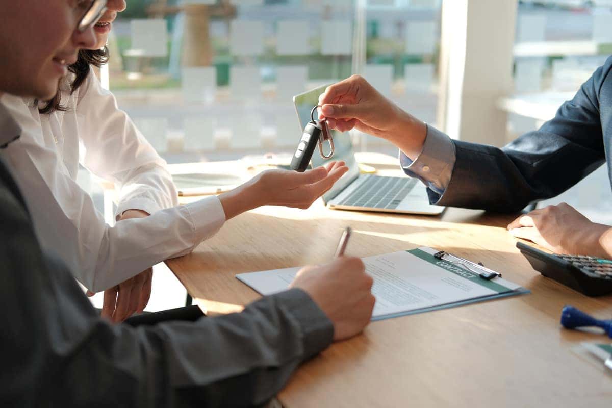 leasing vs financing