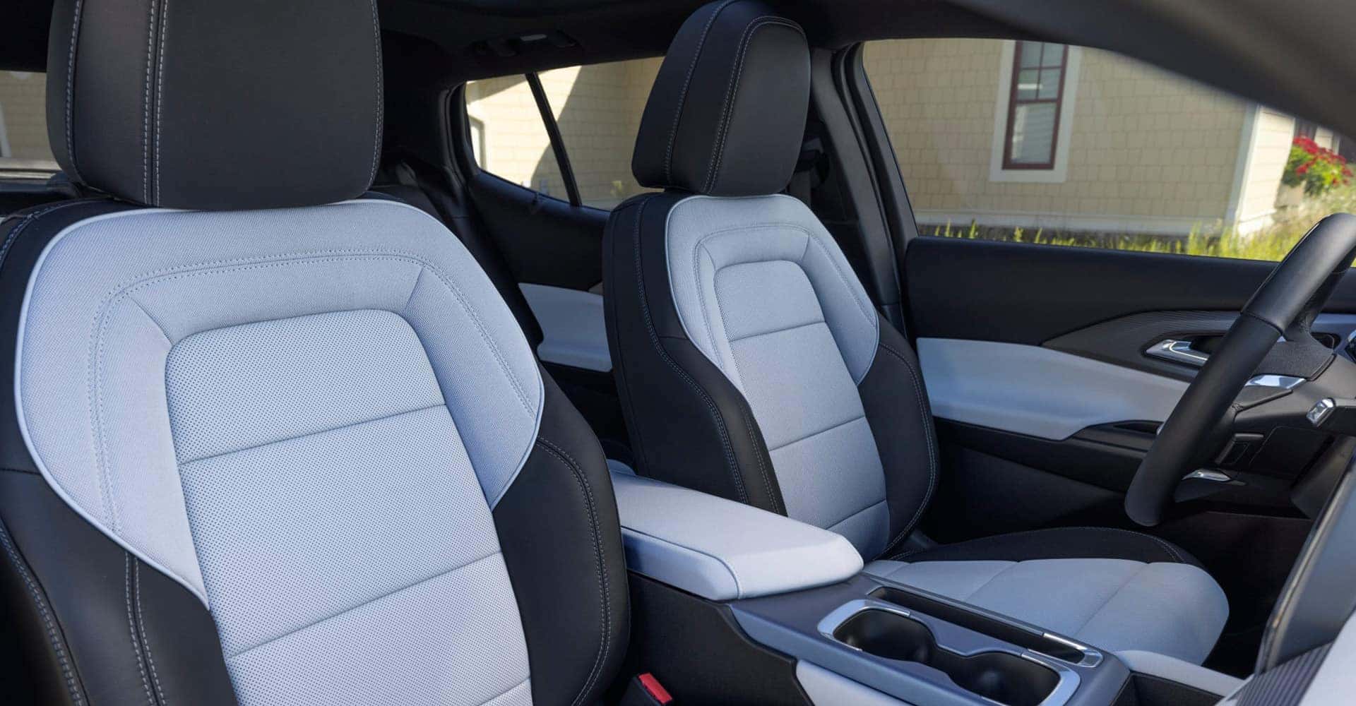 2025 Chevrolet Equinox EV front seat area