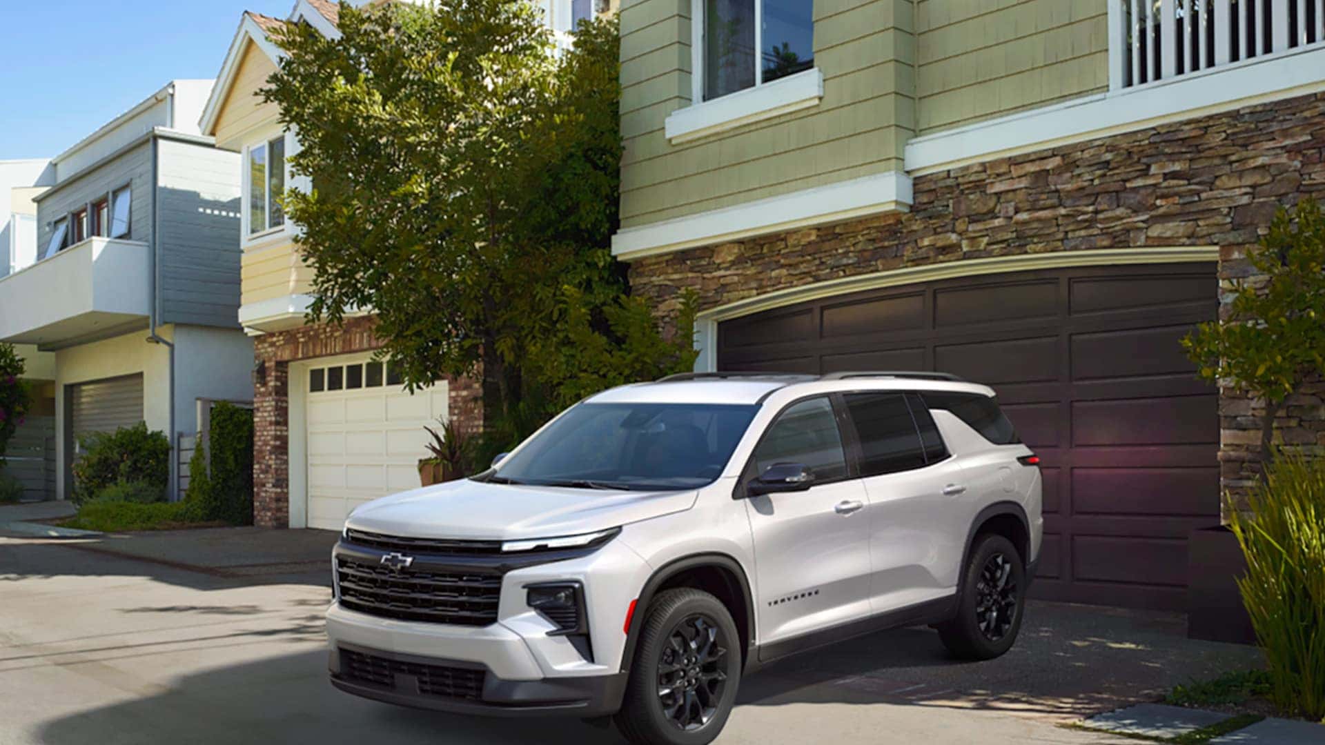 2025-Chevrolet-Traverse-in-Driveway-Outside-Garage