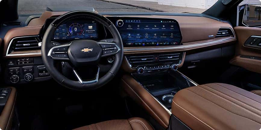 17.7-inch-diagonal-center-touch-screen-2026-Suburban-dekstop-view