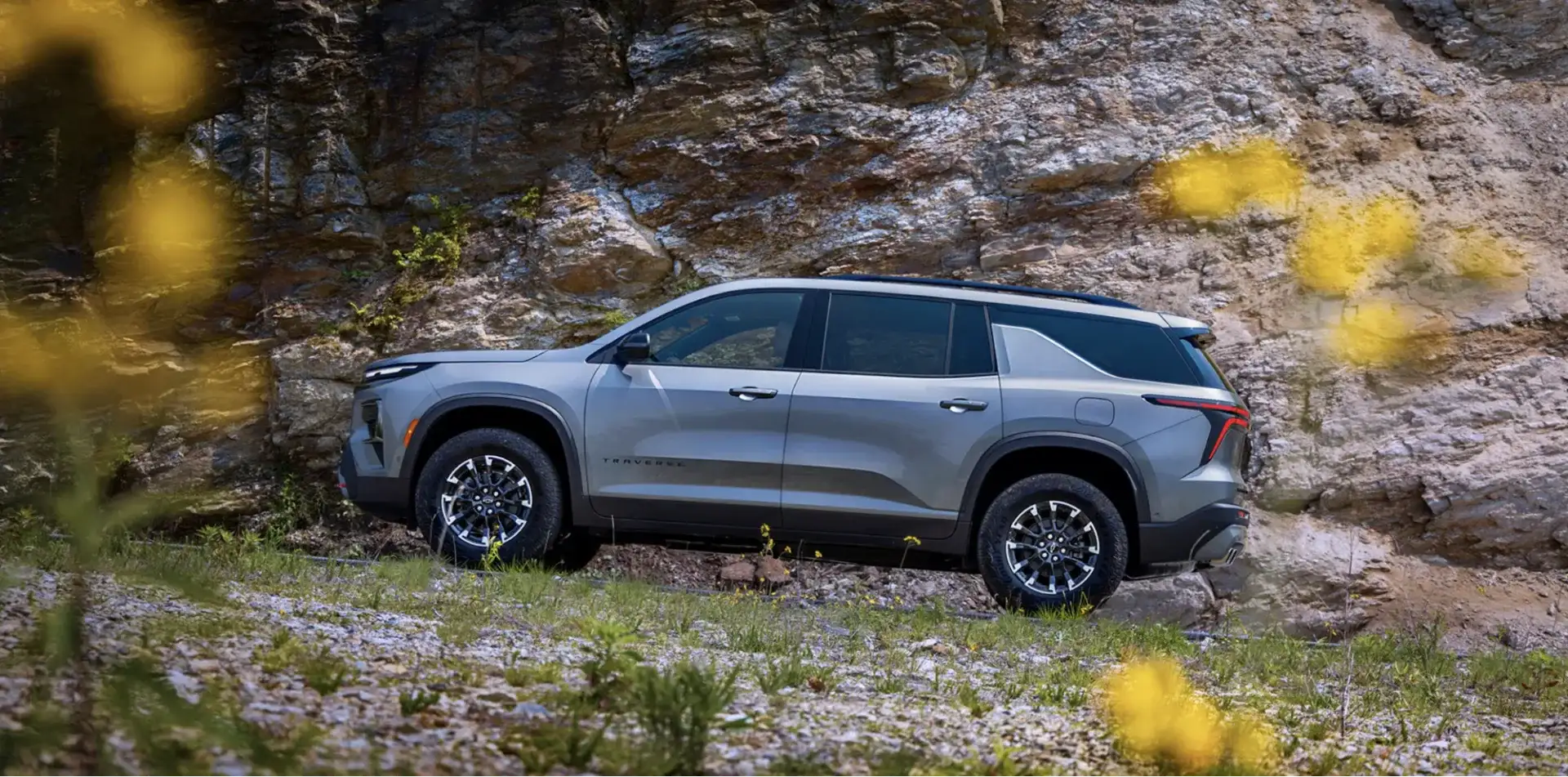 2026 Chevrolet Traverse in Sterling Gray