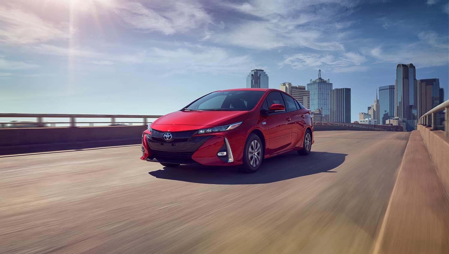What Hybrid models does Toyota offer and what are their features ...