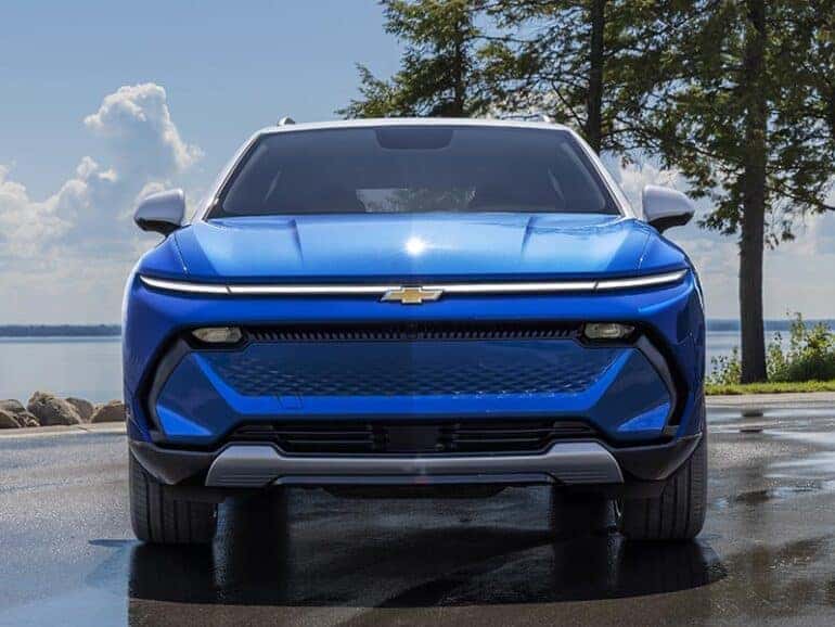 New 2025 Chevrolet Equinox EV 3LT Electric Compact SUV front end view Southside Chevrolet