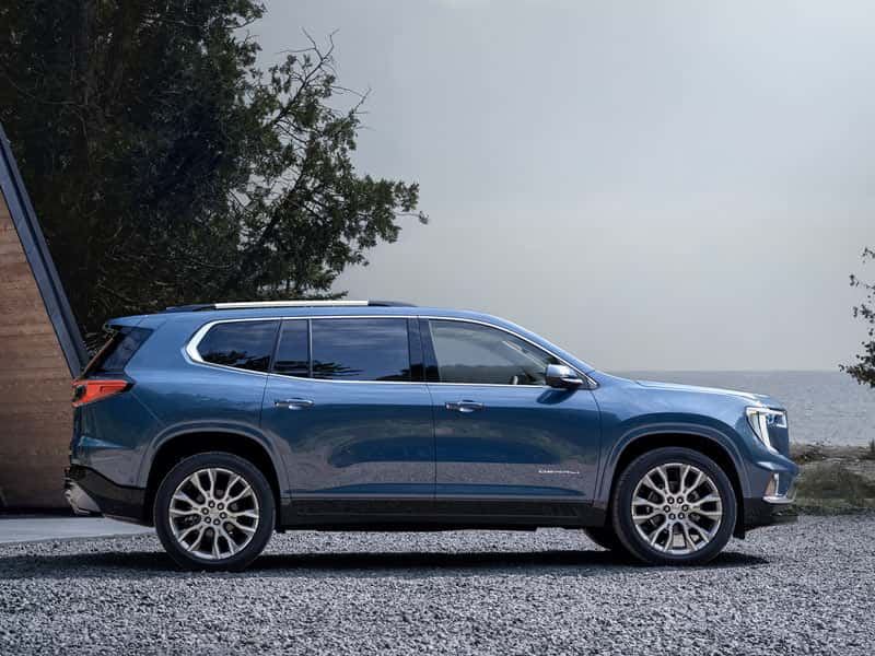 New 2025 GMC Acadia Midsize SUV Engine Performance and Powertrain