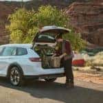 2019_Buick_Regal_TourX_cargo_and_people_o