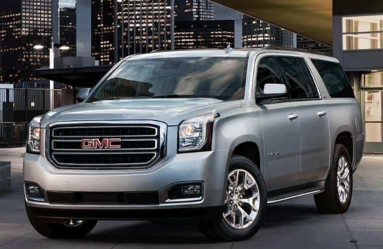 WHAT ARE THE SIZE DIFFERENCES BETWEEN THE 2019 GMC YUKON AND YUKON XL