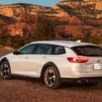 2018_Buick_Regal_TourX_o