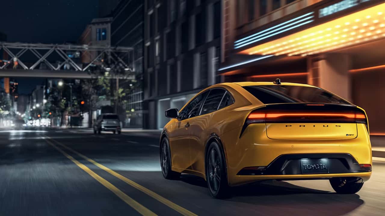 2025 Toyota Prius Performance