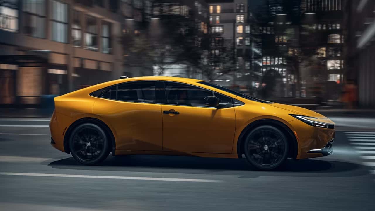 2025 Toyota Prius Intro