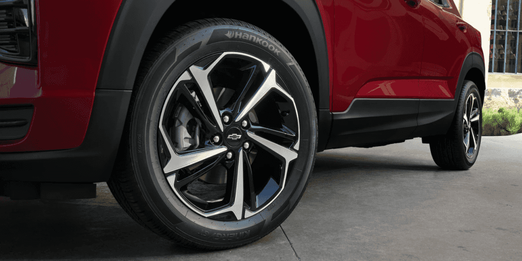 A shot of the rear wheel of the Chevrolet Trailblazer